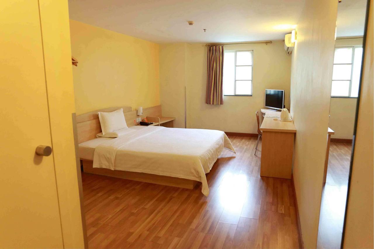7 Days Inn Yangjiang Xinyue International Studio Exterior foto